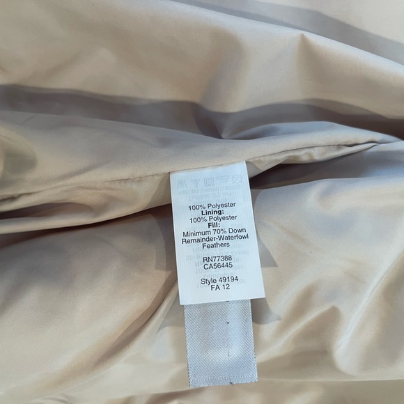 Jcrew women’s quilted beige/cream vest - Picture 5 of 8